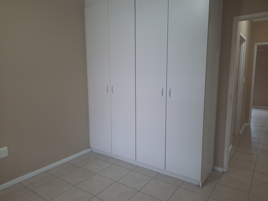 To Let 2 Bedroom Property for Rent in Protea Heights Western Cape